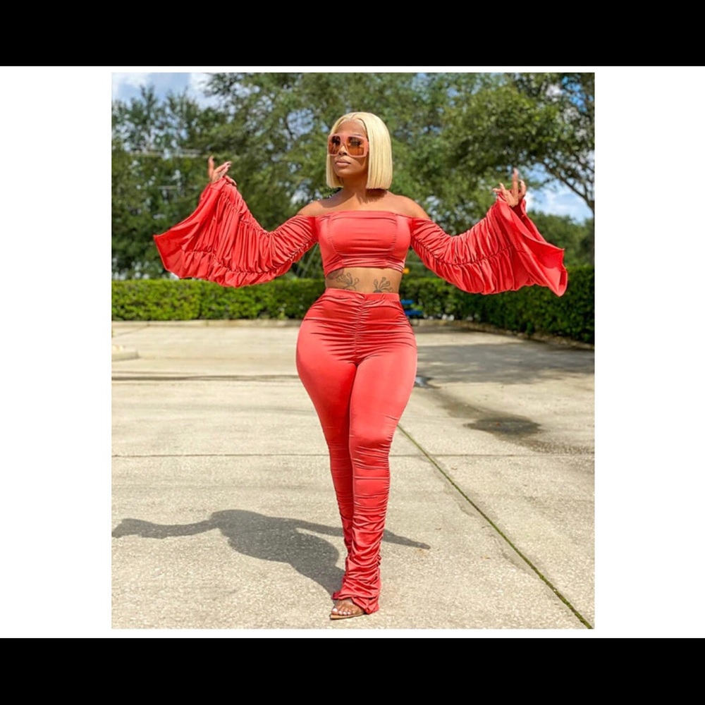 2 piece one of a kind ruched pants outfit NEW